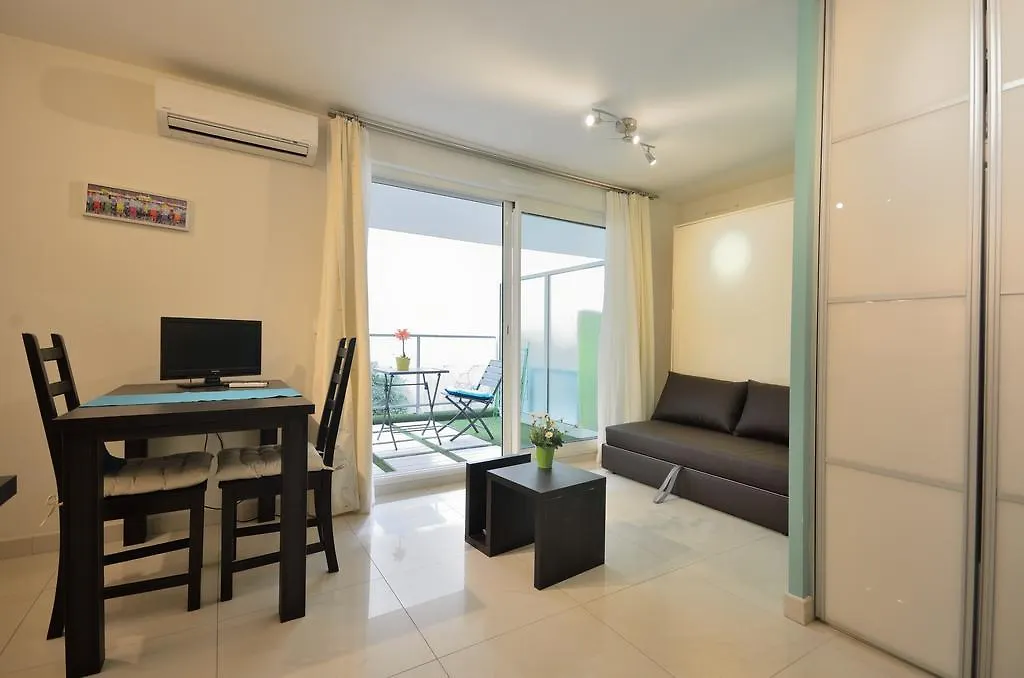 Azur Apartment Cannes 0*,  France
